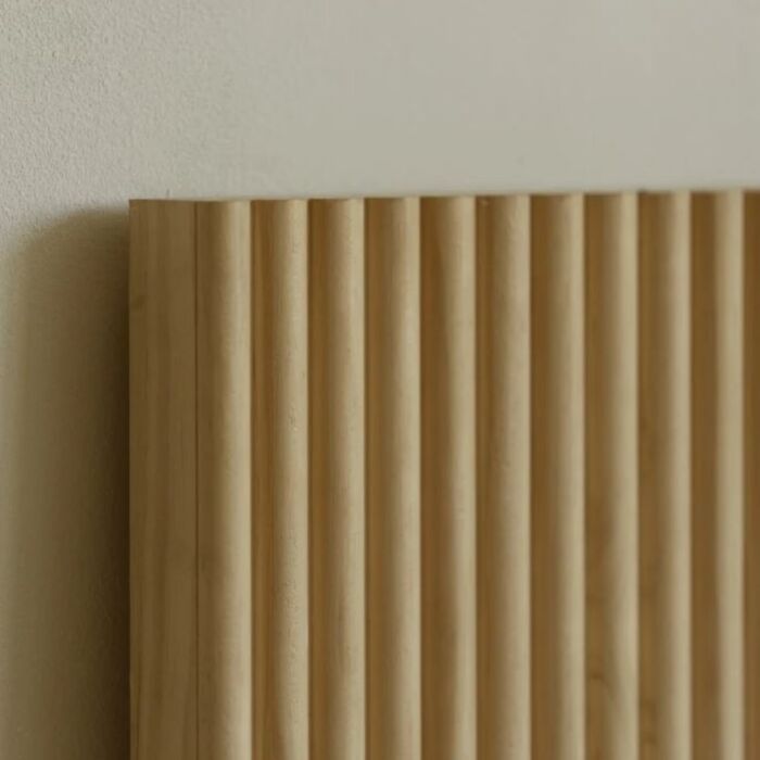Cabecero de madera maciza en tono roble medio de 160cm