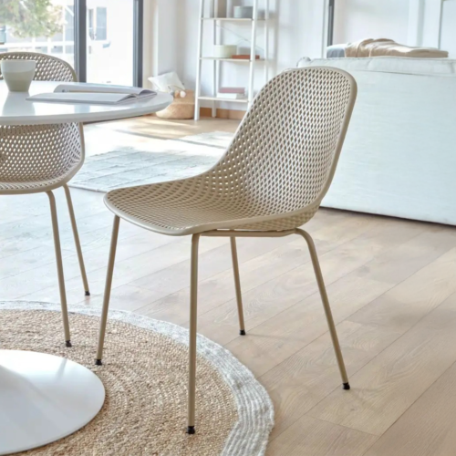 Silla exterior de acero
