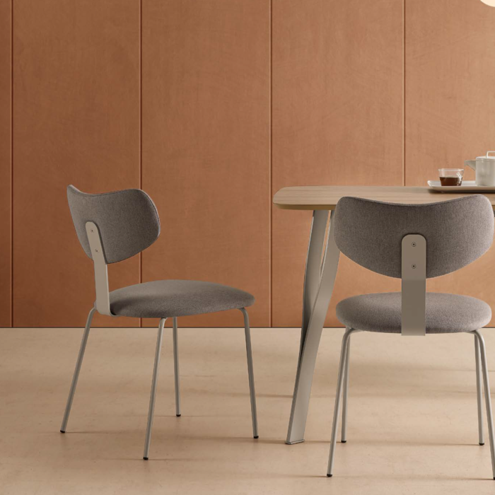 silla asiento y respaldo curvado AMBRETTA